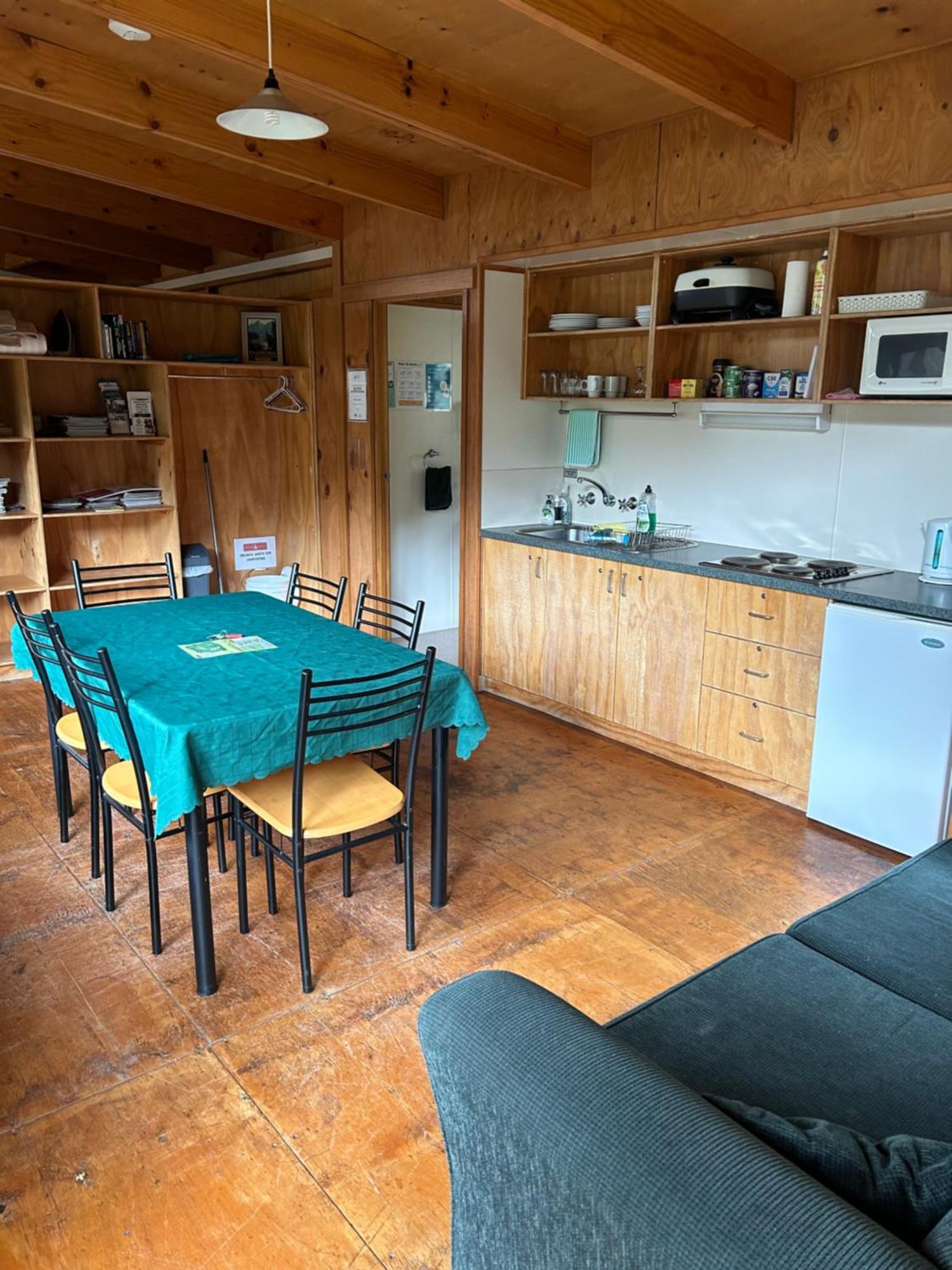 Base Camp Tasmania New Norfolk Exterior foto
